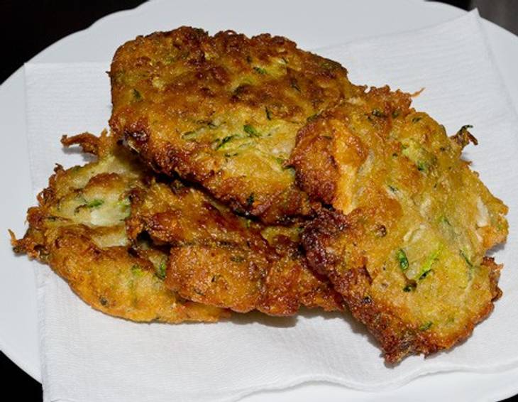 Zucchini-Kartoffelpuffer Zucchini-Kartoffelpuffer