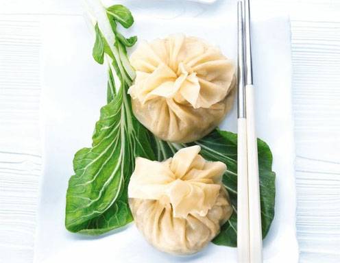 Dim Sum mit Pakchoi-Füllung aus dem Dampfgarer