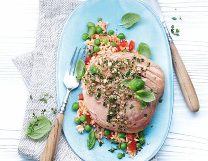 Thunfisch auf Tomatenreis aus dem Dampfgarer Thunfisch auf Tomatenreis aus dem Dampfgarer