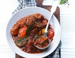 Paprikagulasch aus dem Dampfgarer Paprikagulasch aus dem Dampfgarer