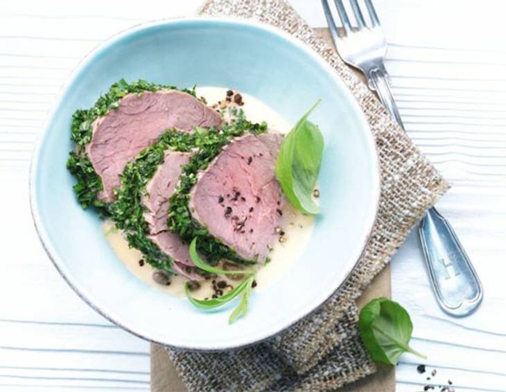 Gekräutertes Kalbsfilet aus dem Dampfgarer Gekräutertes Kalbsfilet aus dem Dampfgarer