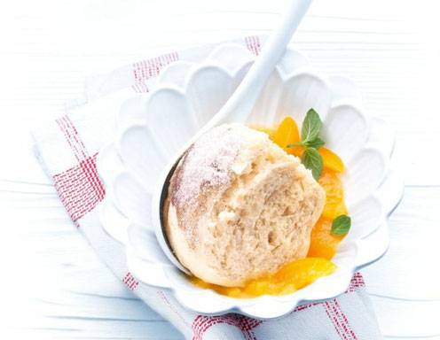 Dampfnudeln mit Marillenkompott