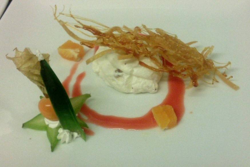 Vanille-Topfenmousse auf Blutorangenspiegel Rezept - ichkoche.de Vanille-Topfenmousse auf Blutorangenspiegel Rezept - ichkoche.de