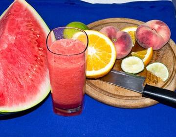 Melonen - Pfirsichsmoothie Melonen - Pfirsichsmoothie