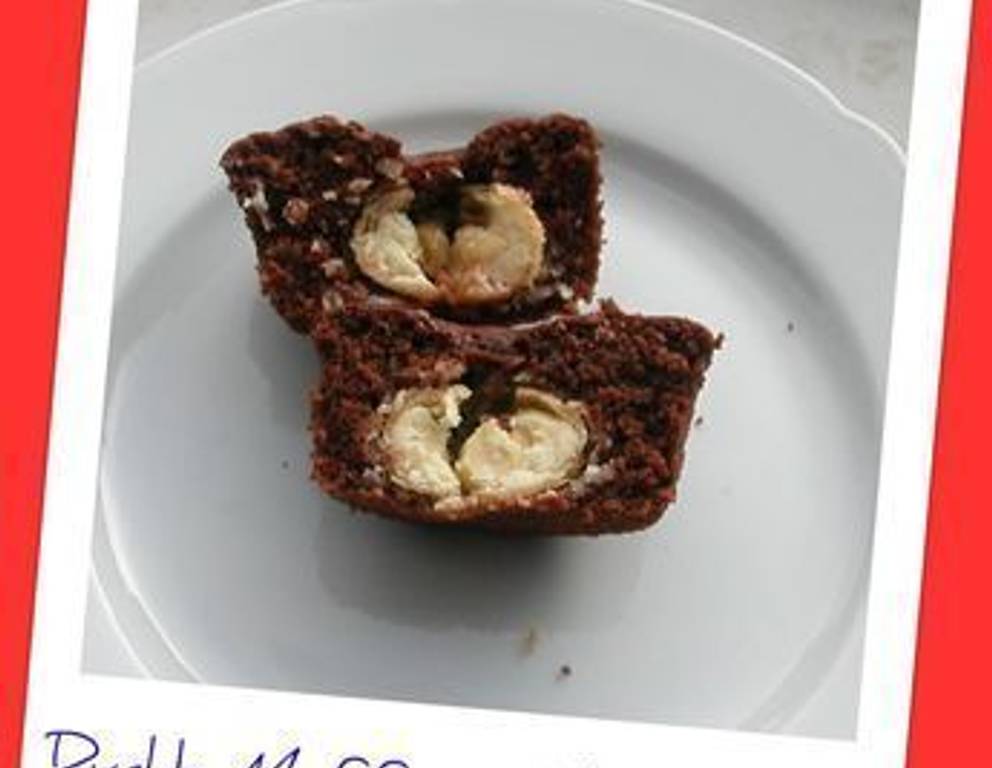 Schokomuffins mit Raffaellokern Schokomuffins mit Raffaellokern