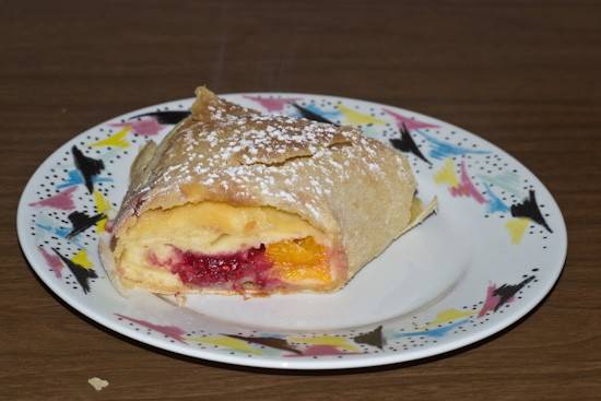 Marillen-Himbeerstrudel Rezept - ichkoche.ch Marillen-Himbeerstrudel Rezept - ichkoche.ch