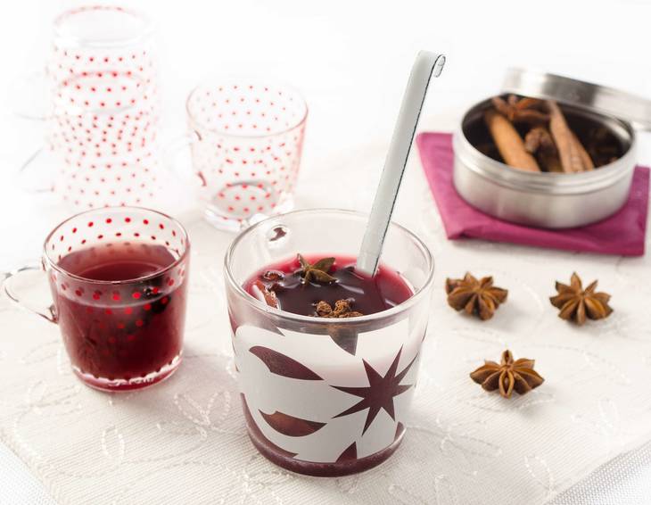 Glühwein für Wintergriller – alkoholfrei Glühwein für Wintergriller – alkoholfrei