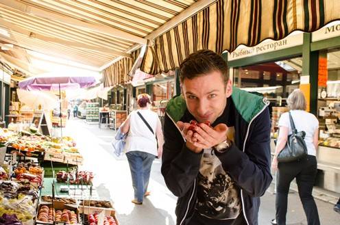 Aaron am Naschmarkt