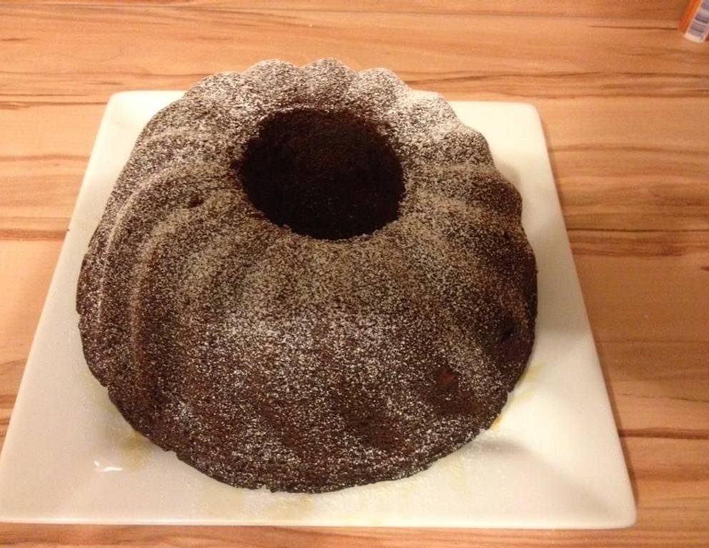 Schoko-Haselnussgugelhupf Schoko-Haselnussgugelhupf