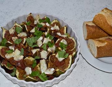 Feigen mit Ziegenkäse überbacken Feigen mit Ziegenkäse überbacken