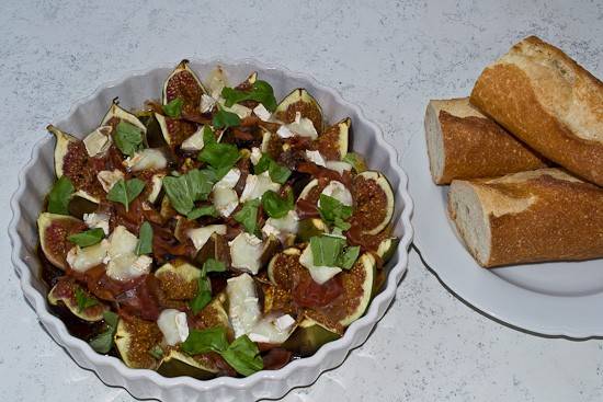 Feigen mit Ziegenkäse überbacken Rezept - ichkoche.ch Feigen mit Ziegenkäse überbacken Rezept - ichkoche.ch