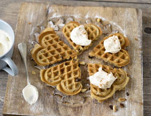 Espresso-Pinienkern-Waffeln