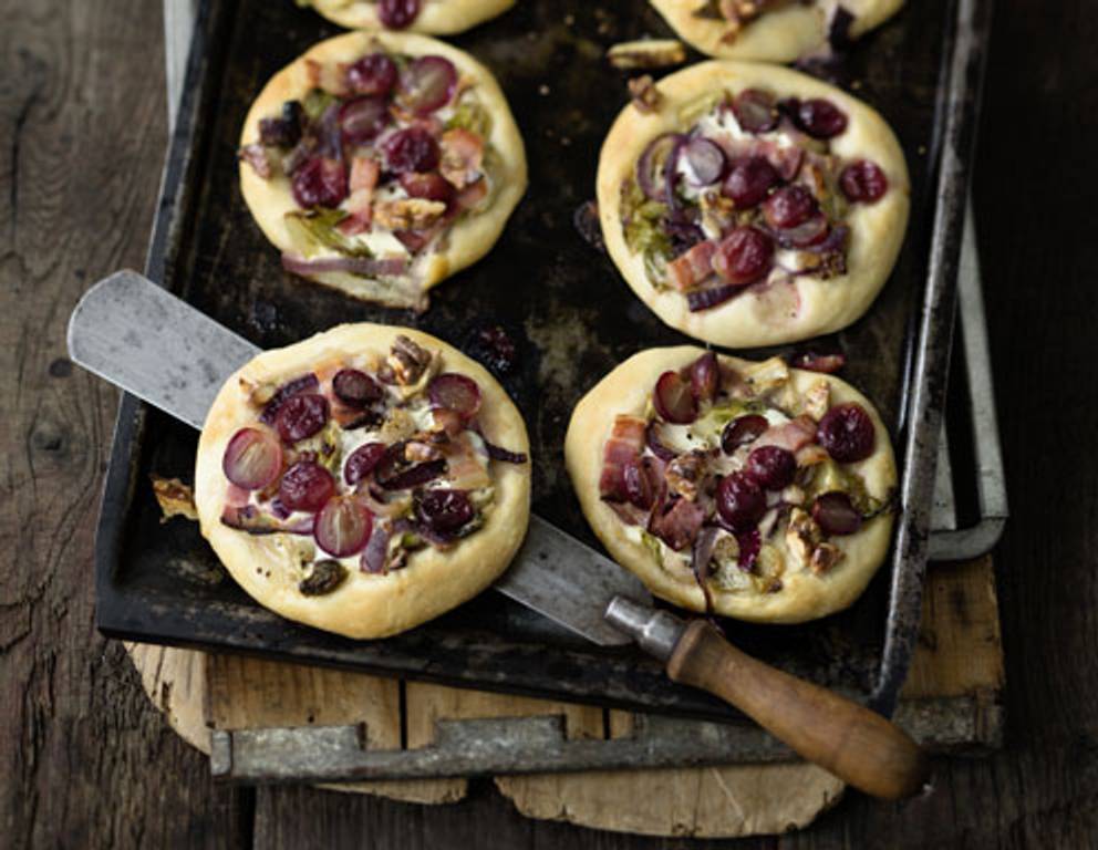 Winzerfladen mit Trauben Winzerfladen mit Trauben