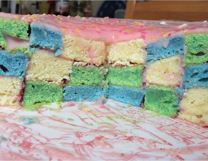 Kunterbunte Schichttorte Kunterbunte Schichttorte