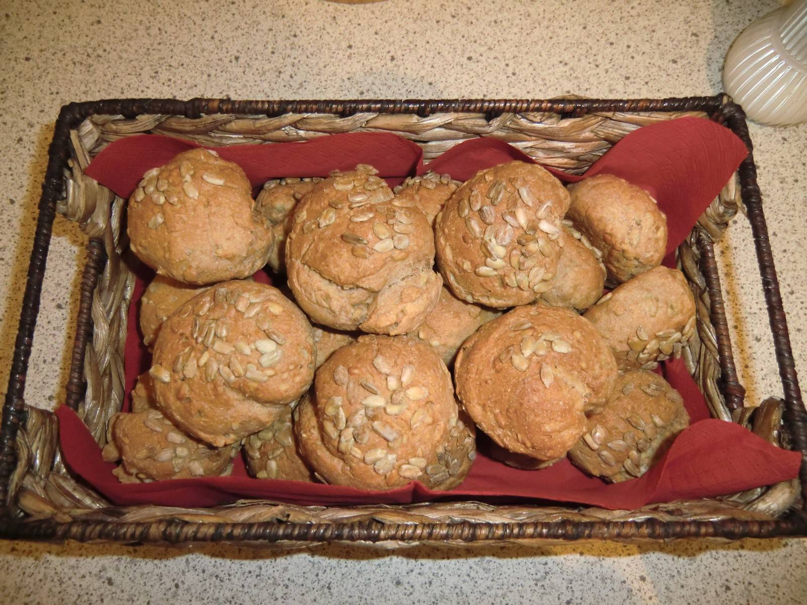 Vollkornweckerl Rezept - ichkoche.de