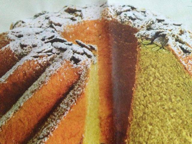 Kernöl-Gugelhupf Rezept - ichkoche.de Kernöl-Gugelhupf Rezept - ichkoche.de