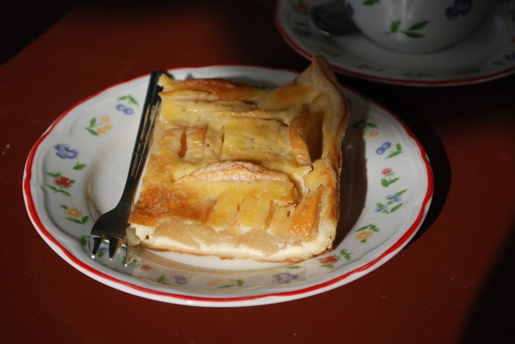 Schneller Apfelkuchen mit Guss