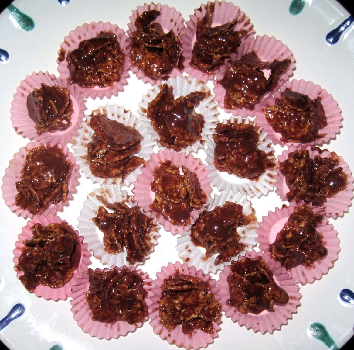 Knusprige Karamell-Schoko Happen Rezept - ichkoche.de Knusprige Karamell-Schoko Happen Rezept - ichkoche.de