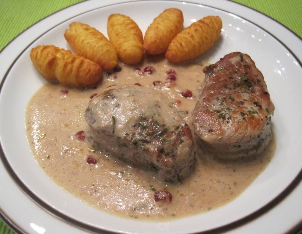 Schweinsmedaillons in Preiselbeersauce Schweinsmedaillons in Preiselbeersauce