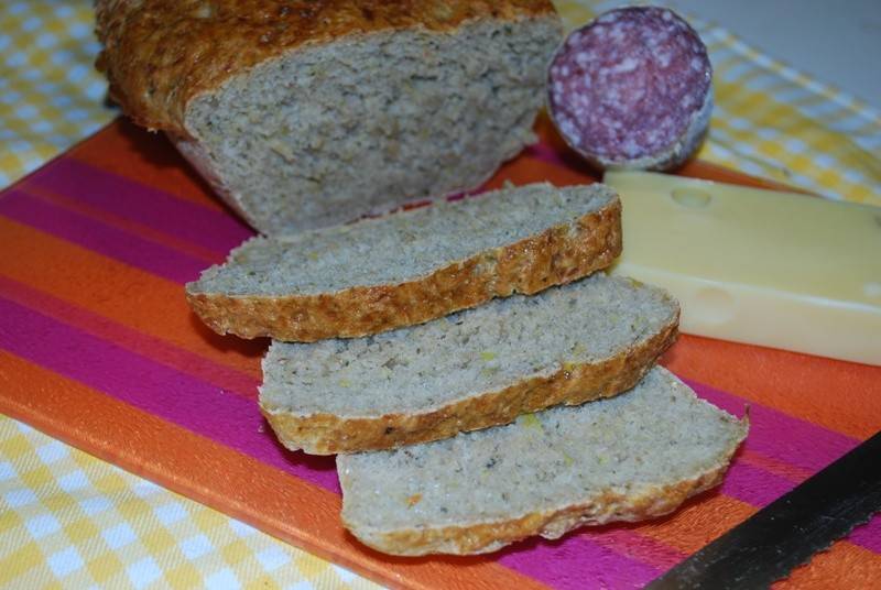 Zucchini-Roggen-Mischbrot