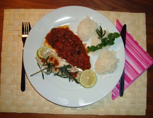 Zander in pikanter Tomaten-Kapern-Sauce Rezept - ichkoche.de Zander in pikanter Tomaten-Kapern-Sauce Rezept - ichkoche.de