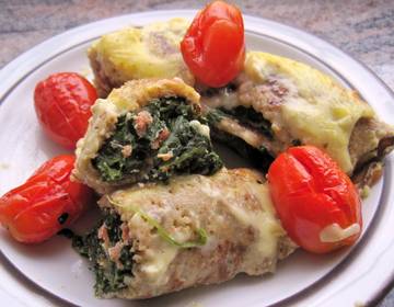 Vollkornpalatschinken mit pikanter Füllung Vollkornpalatschinken mit pikanter Füllung