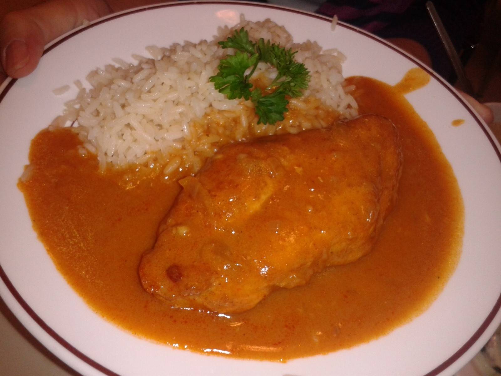 Hühnerbrust in Paprika-Rahm-Sauce