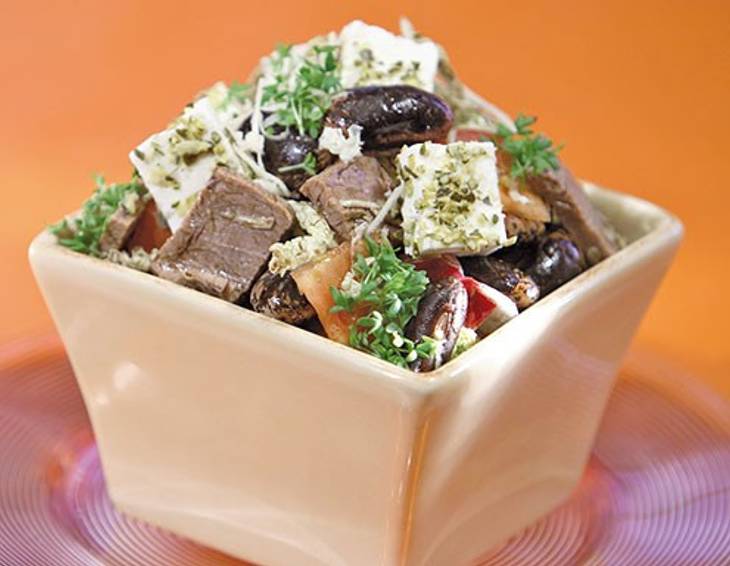 Käferbohnensalat mit Schafskäse Käferbohnensalat mit Schafskäse