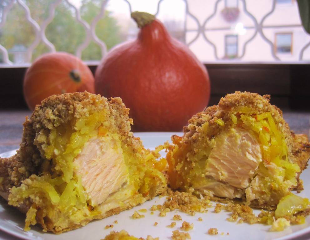 Lachs mit Knusperkruste auf Blätterteigbett Lachs mit Knusperkruste auf Blätterteigbett