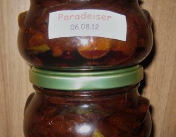 Cocktailtomaten - getrocknet und eingelegt Cocktailtomaten - getrocknet und eingelegt