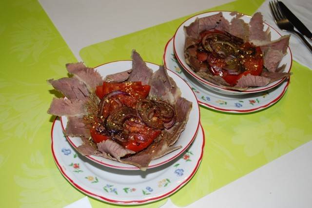 Saures Rindfleisch