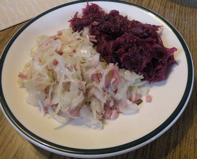 Zweifarbiger warmer Krautsalat Rezept - ichkoche.ch