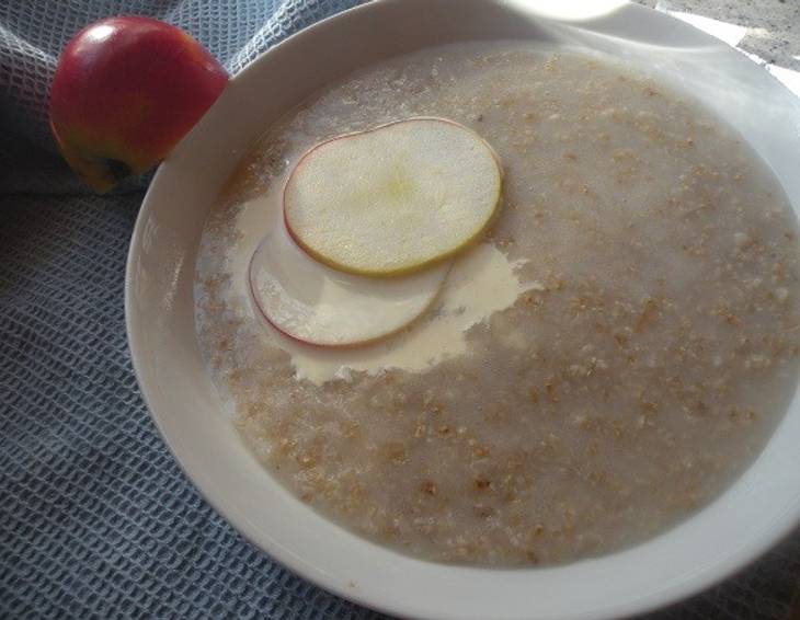 Apfel-Haferflocken-Brei