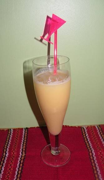 Banane-Ananas Smoothie Rezept - ichkoche.de Banane-Ananas Smoothie Rezept - ichkoche.de