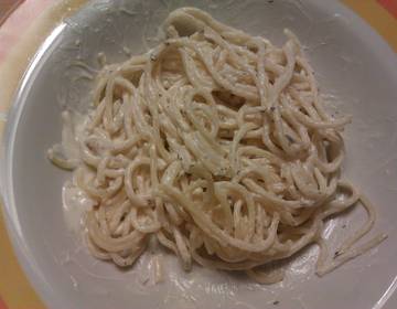 Spaghetti mit Rahmsoße