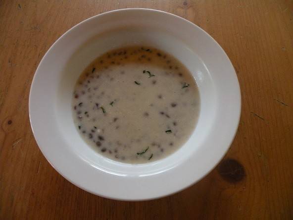 Saure Linsensuppe