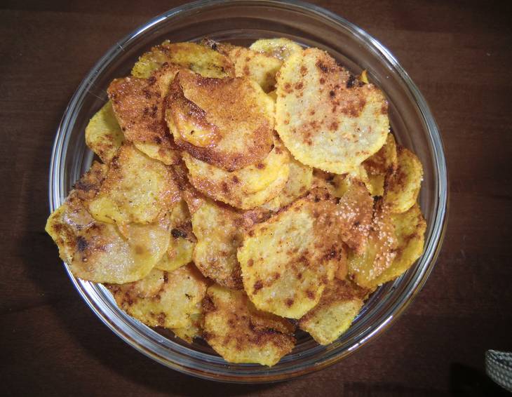 Paprikachips aus dem Backofen Paprikachips aus dem Backofen