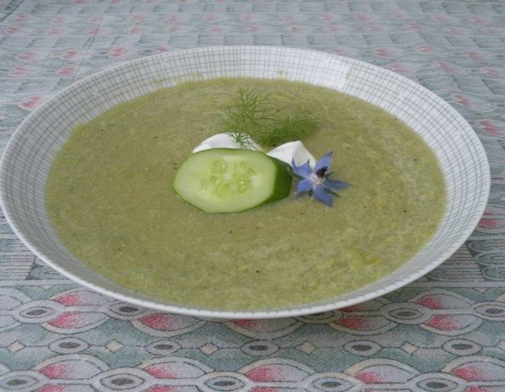 Gurkensuppe