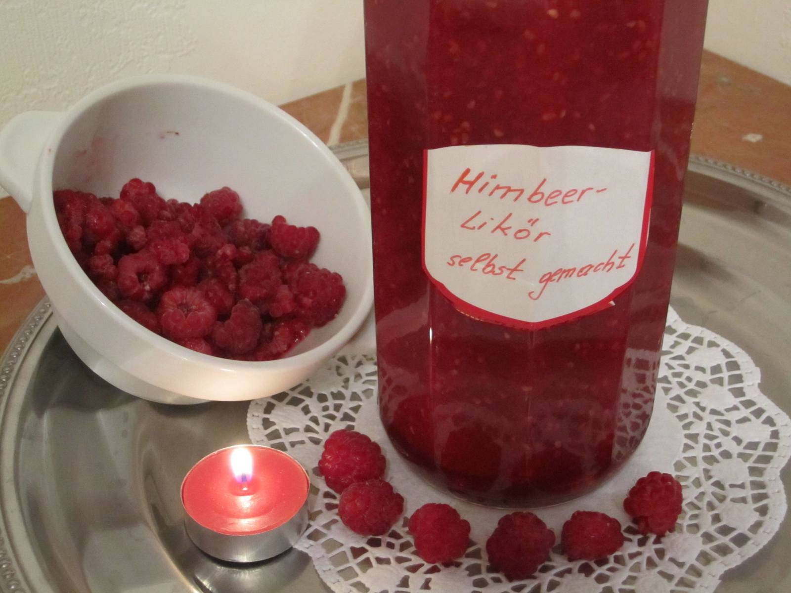 Einfacher Himbeerlikör Rezept