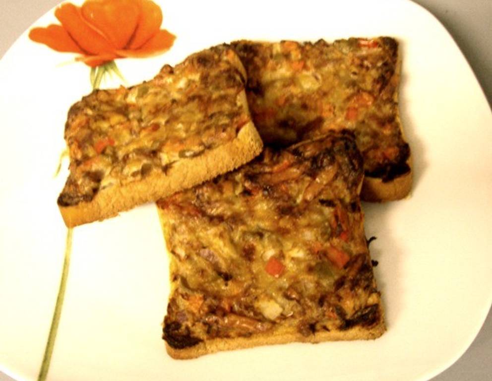 Thunfisch-Pizza-Brötchen Thunfisch-Pizza-Brötchen