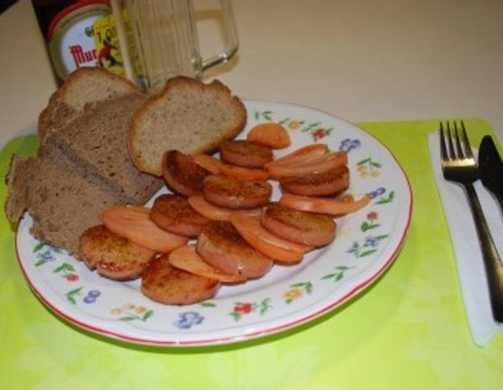 Gebratene Braunschweiger mit Tomaten Gebratene Braunschweiger mit Tomaten