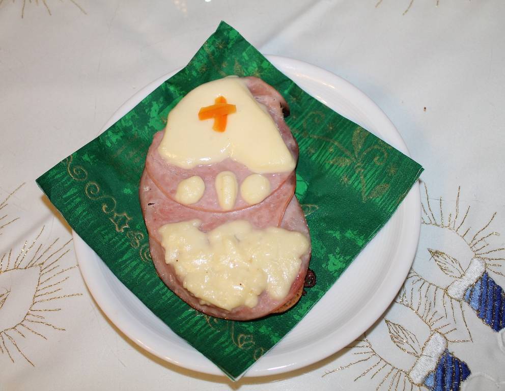 Nikolaus Schinken-Mozzarellatoast Nikolaus Schinken-Mozzarellatoast