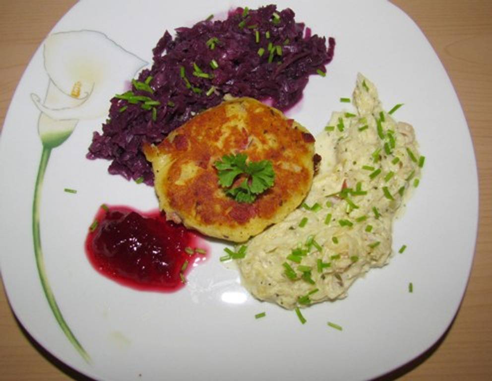 Reibetascherln mit Yin & Yang vom Kraut Reibetascherln mit Yin & Yang vom Kraut