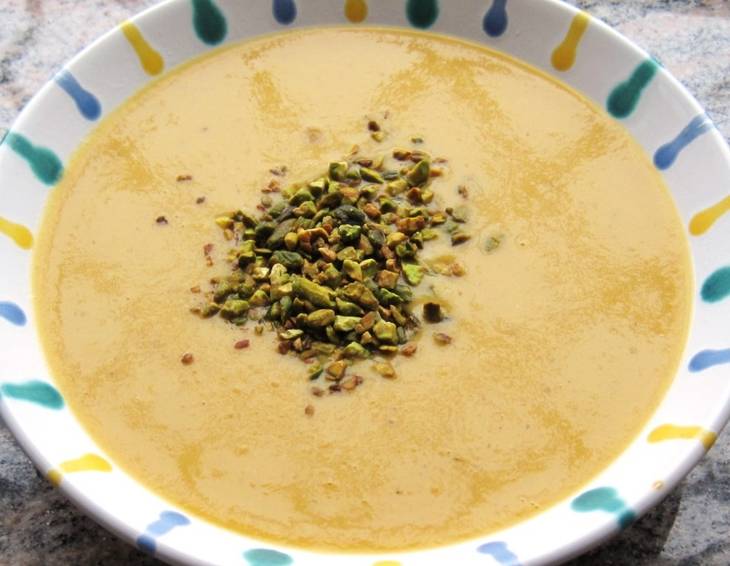 Süßkartoffelsuppe mit Pistazien Süßkartoffelsuppe mit Pistazien