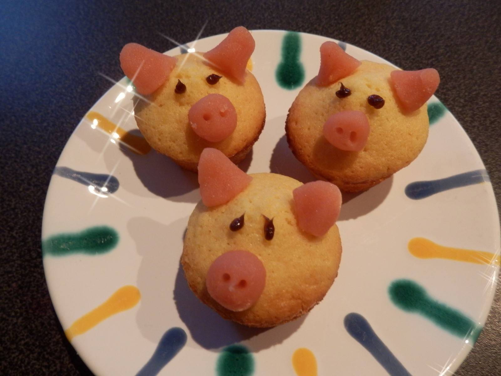 Glücksschweinchen mit Eierlikör
