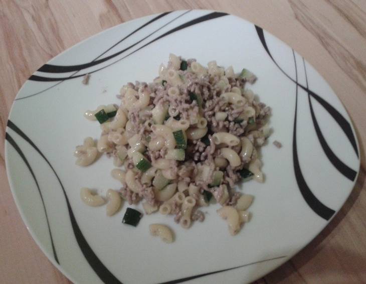 Hörnchen mit Faschiertem und Zucchini Hörnchen mit Faschiertem und Zucchini