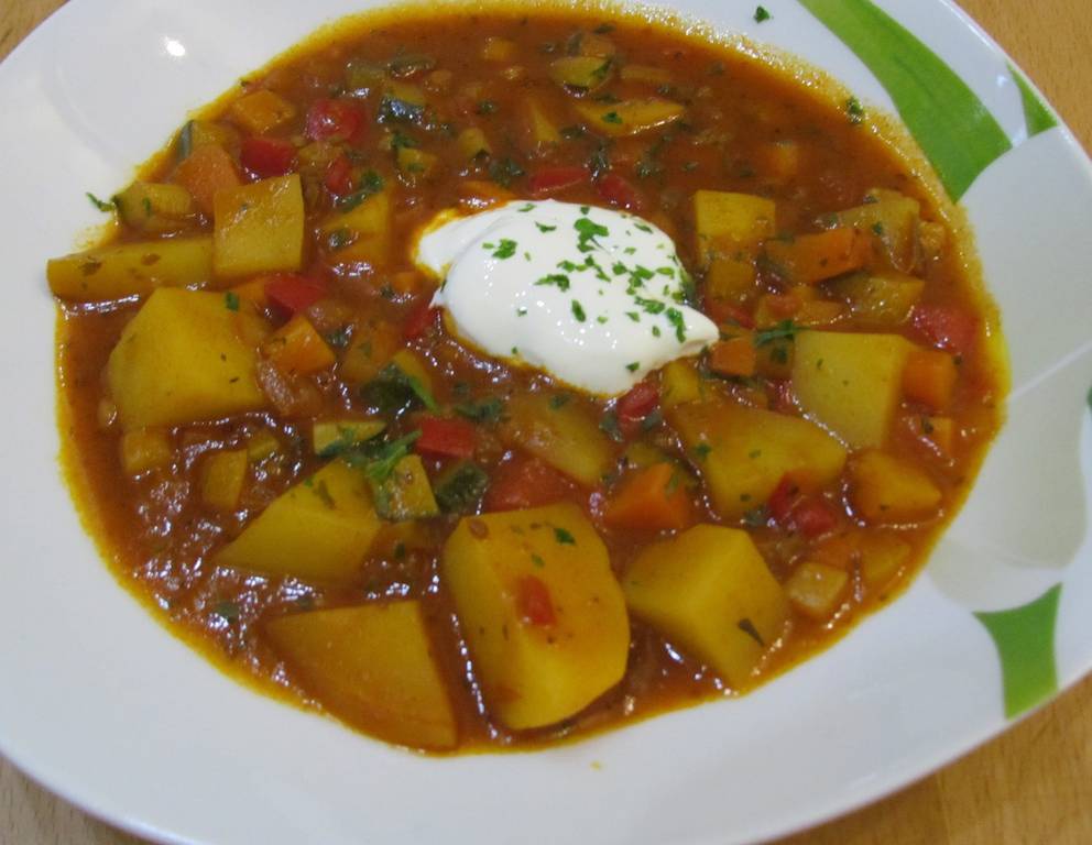 Kartoffelgulasch a la Bernhard Kartoffelgulasch a la Bernhard