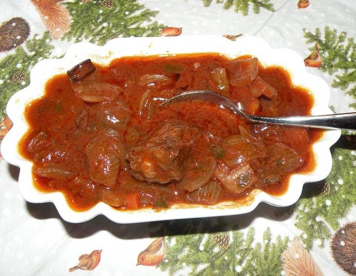 Rotweingulasch Rotweingulasch