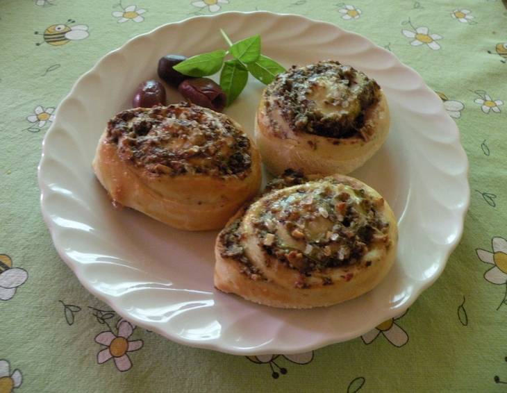 Olivenhäppchen Olivenhäppchen