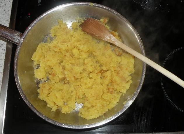 Erdäpfelsterz Rezept - ichkoche.de Erdäpfelsterz Rezept - ichkoche.de